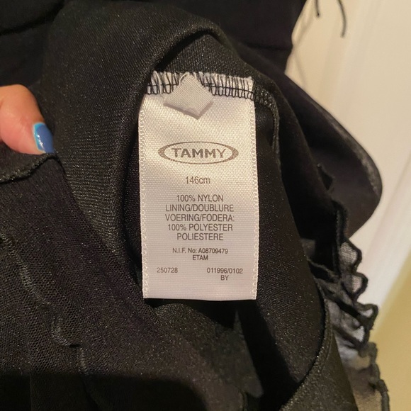 Black body con dress with rhinestone detail and lettuce hem - Picture 2 of 2